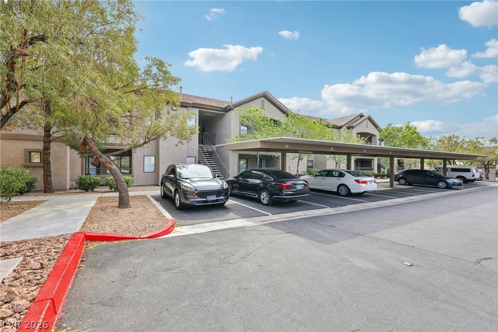 8250 Grand Canyon, Las Vegas, NV 89166