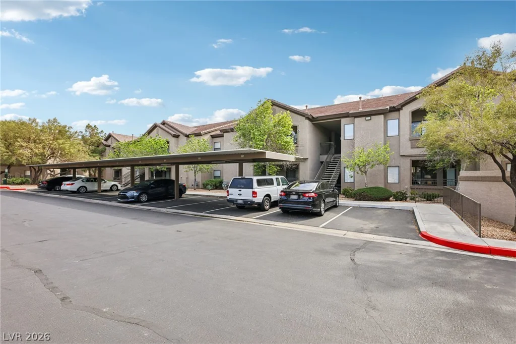 8250 Grand Canyon, Las Vegas, NV 89166
