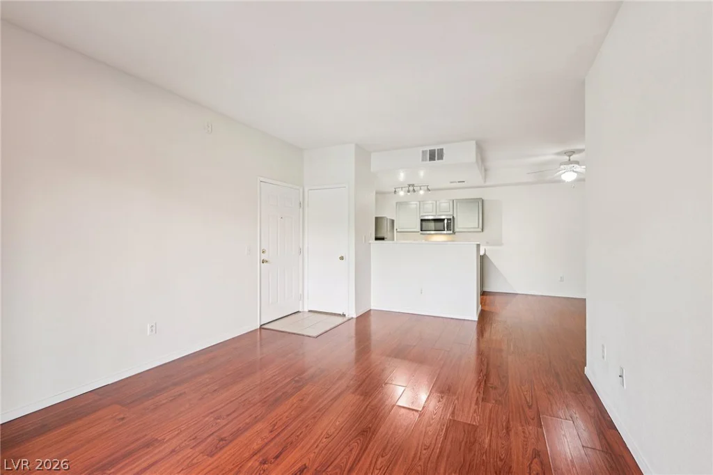 8250 Grand Canyon, Las Vegas, NV 89166