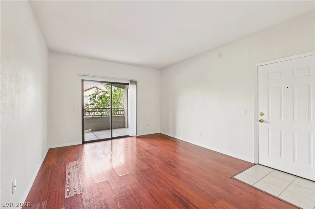8250 Grand Canyon, Las Vegas, NV 89166