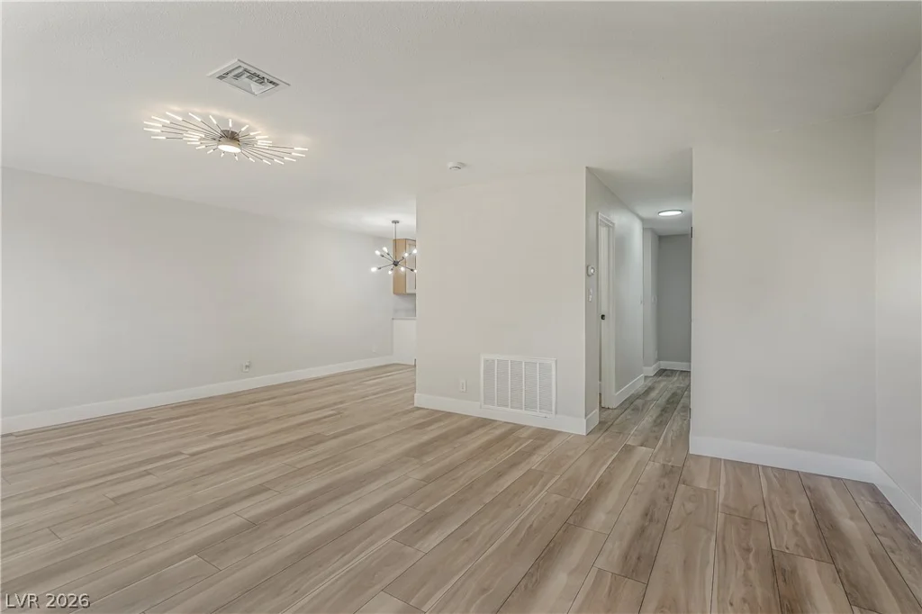 187 Greenbriar Townhouse, Las Vegas, NV 89121