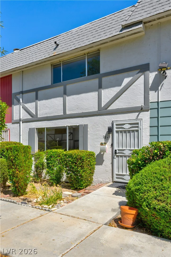 187 Greenbriar Townhouse, Las Vegas, NV 89121