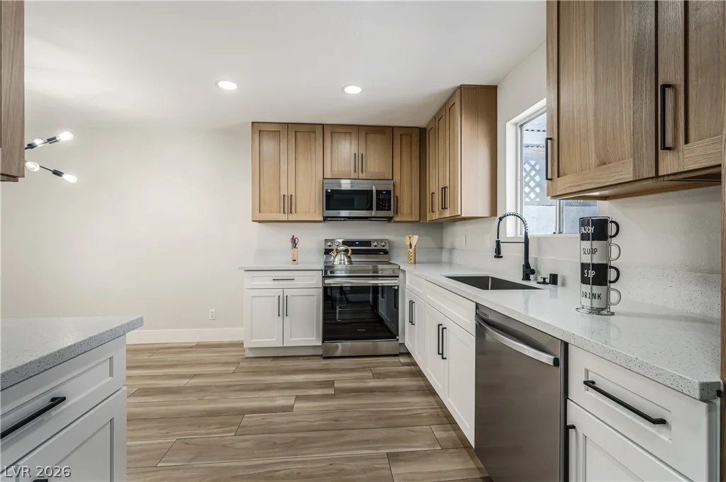 187 Greenbriar Townhouse, Las Vegas, NV 89121