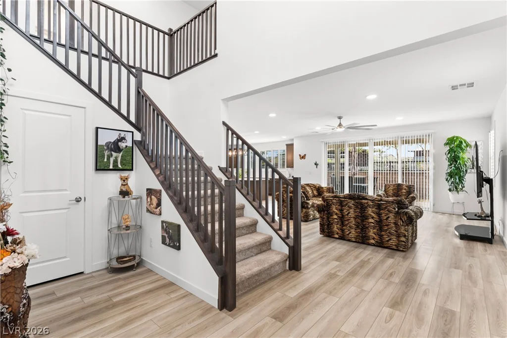 1422 Crimson Sunbird, North Las Vegas, NV 89084