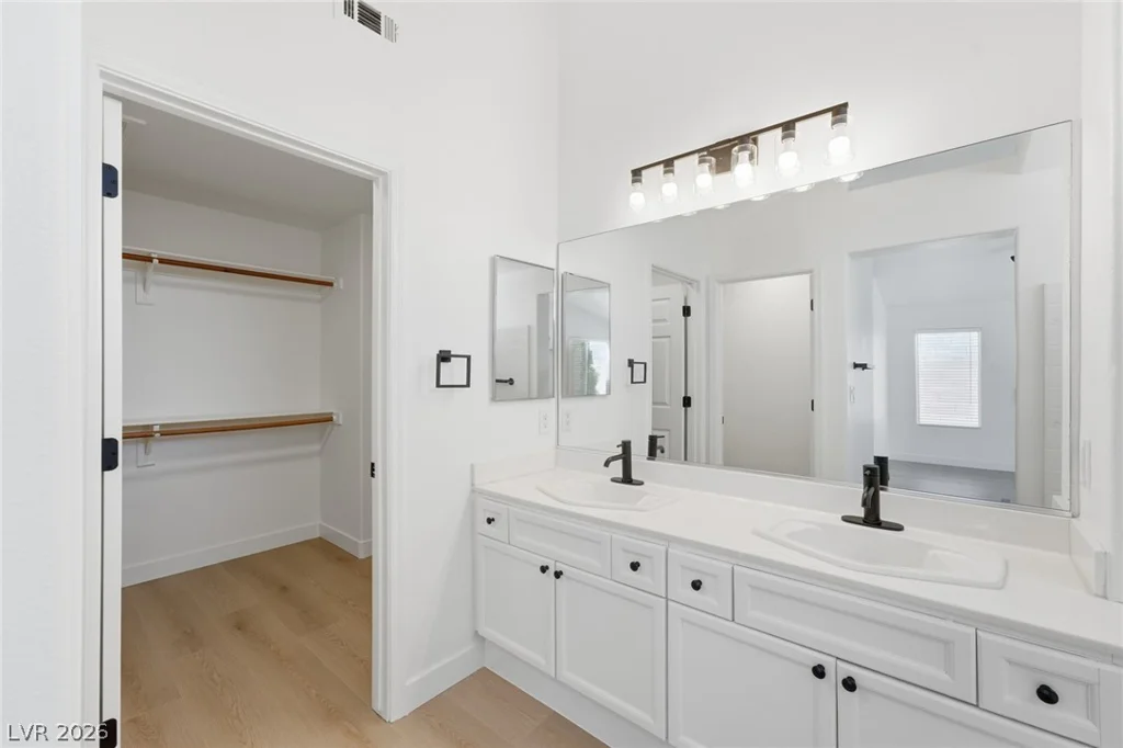1411 Angelbrook, North Las Vegas, NV 89032
