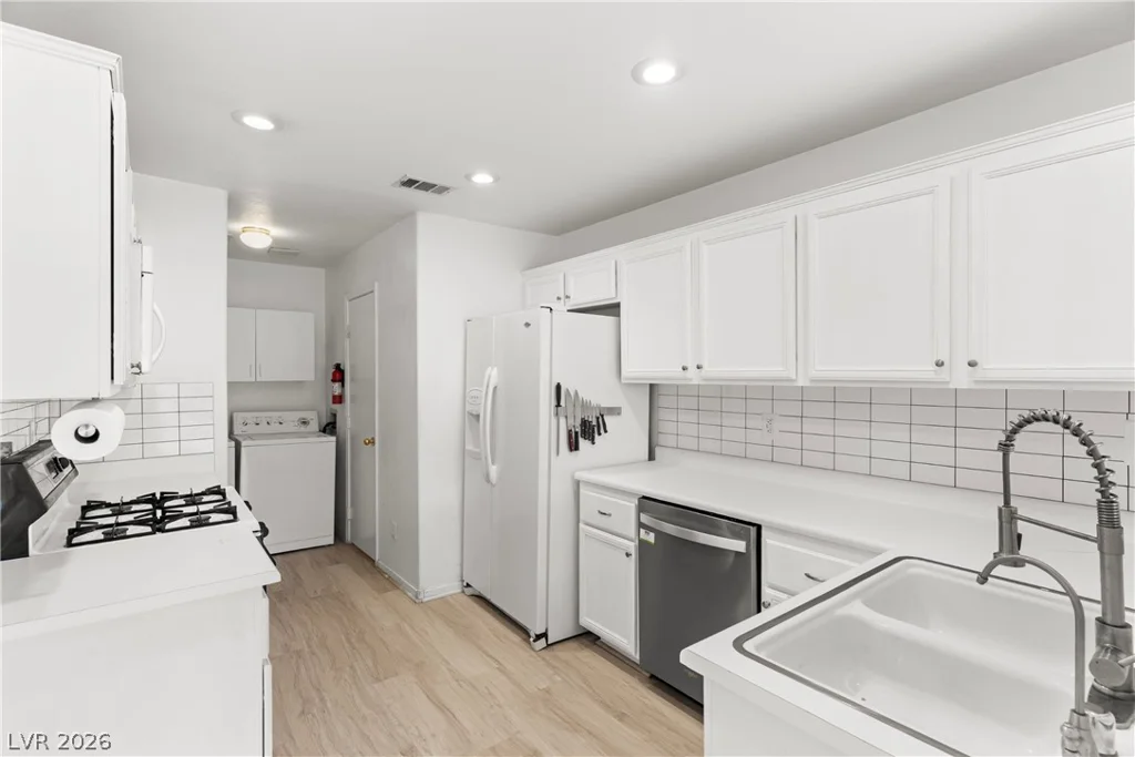 3838 Starfield, Las Vegas, NV 89147