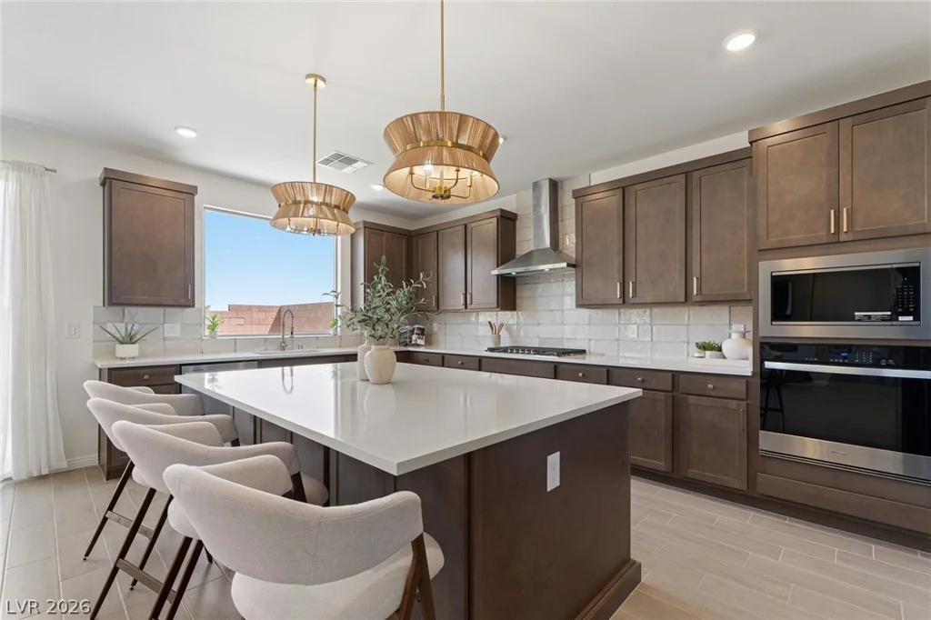 10204 Mystic Falls, Las Vegas, NV 89141