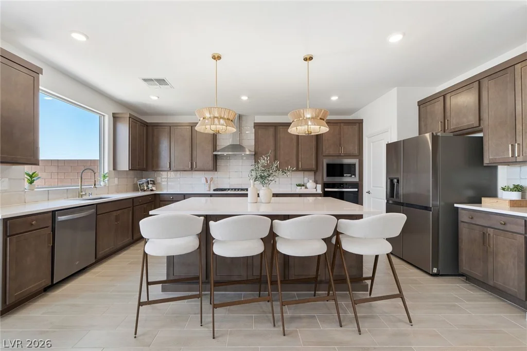 10204 Mystic Falls, Las Vegas, NV 89141