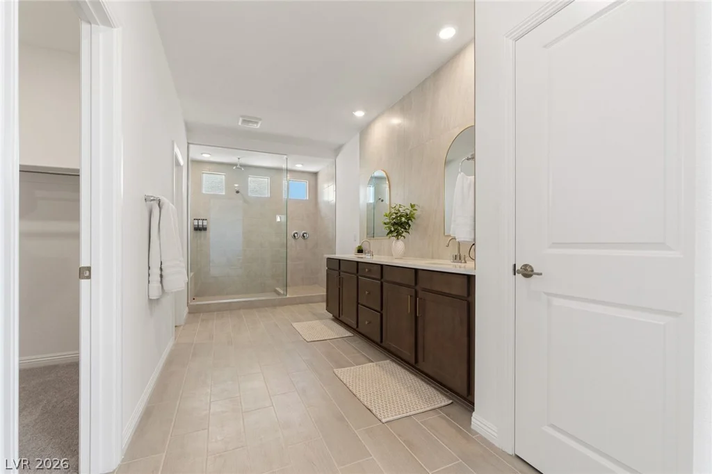 10204 Mystic Falls, Las Vegas, NV 89141