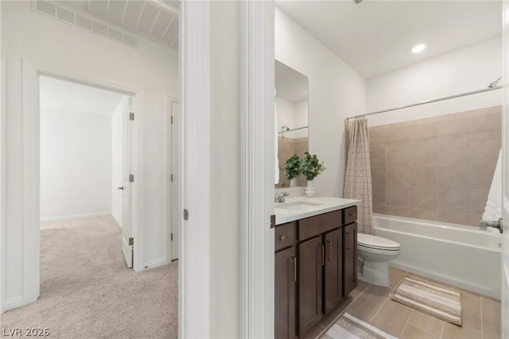 10204 Mystic Falls, Las Vegas, NV 89141