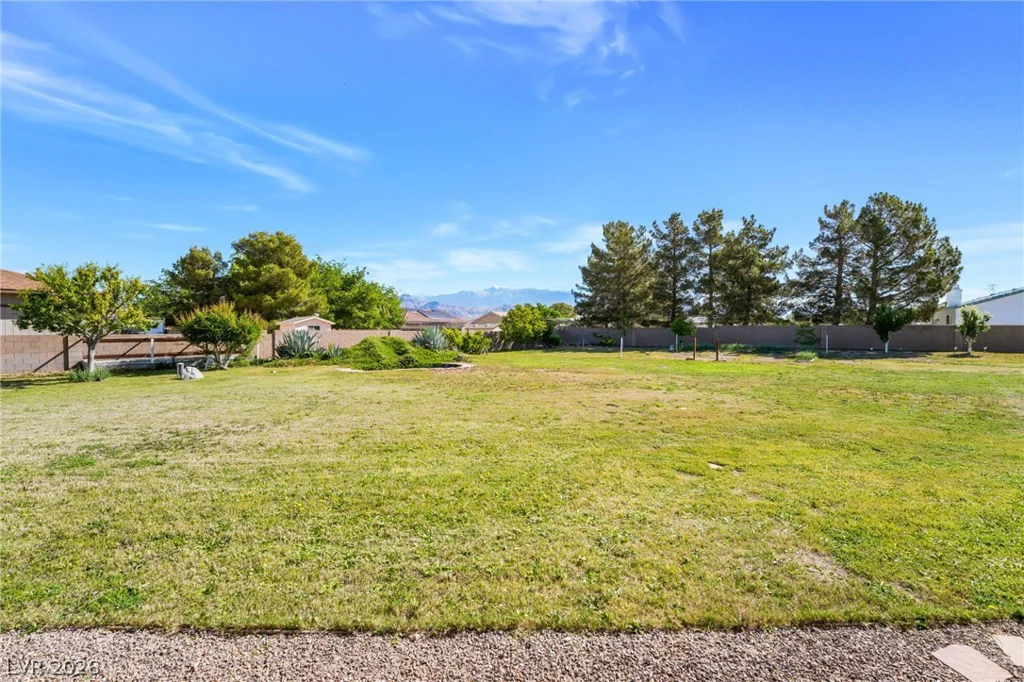 5500 Mary Lou, Pahrump, NV 89061