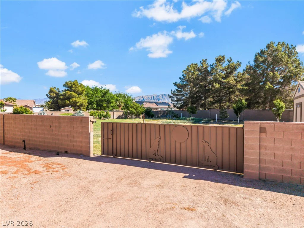 5500 Mary Lou, Pahrump, NV 89061