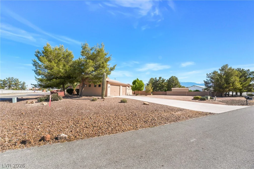 5500 Mary Lou, Pahrump, NV 89061