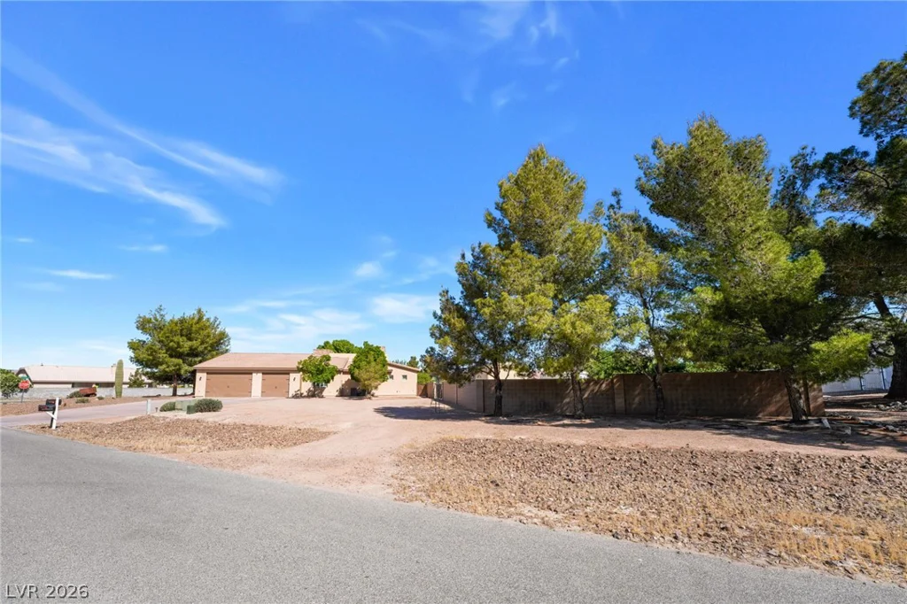 5500 Mary Lou, Pahrump, NV 89061