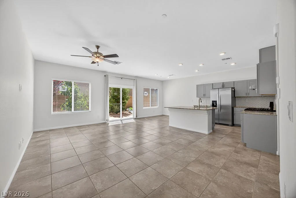 10983 Cambridge Lakes, Las Vegas, NV 89166