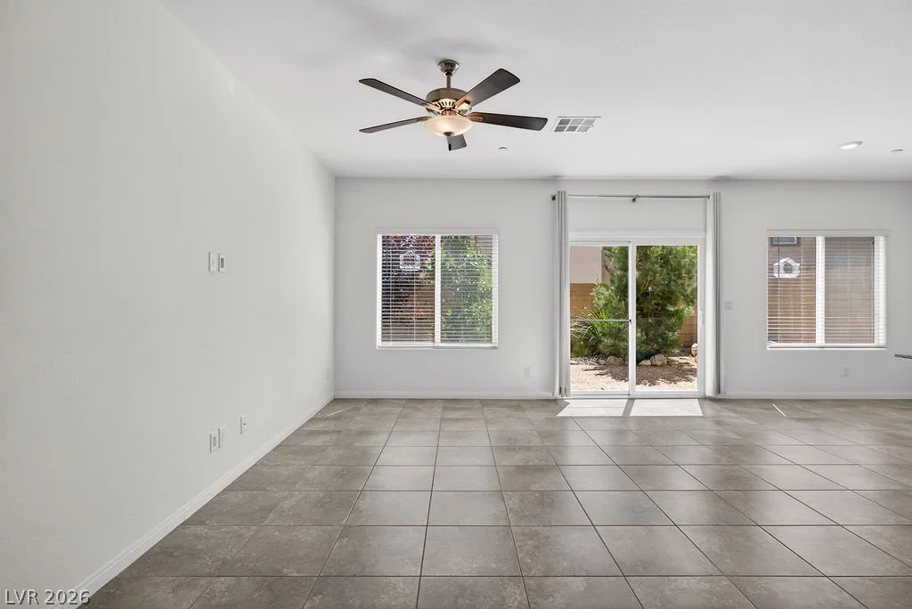 10983 Cambridge Lakes, Las Vegas, NV 89166