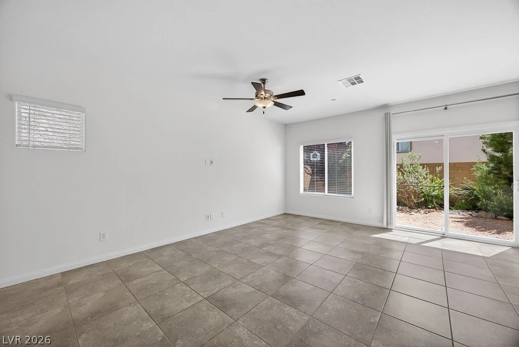 10983 Cambridge Lakes, Las Vegas, NV 89166