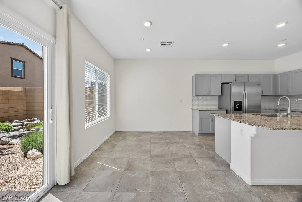 10983 Cambridge Lakes, Las Vegas, NV 89166