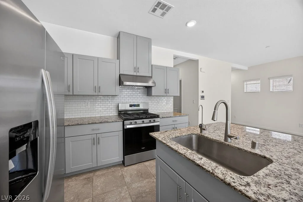 10983 Cambridge Lakes, Las Vegas, NV 89166