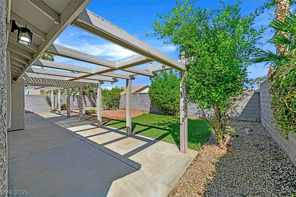 460 Como, Henderson, NV 89015