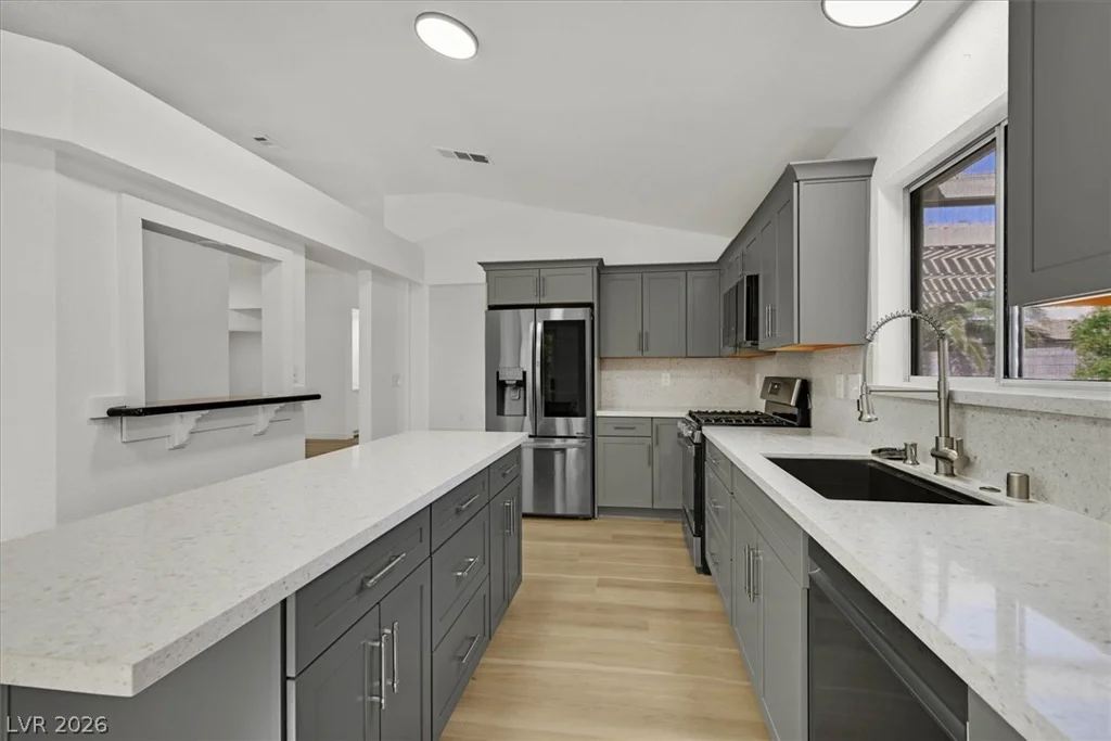 460 Como, Henderson, NV 89015