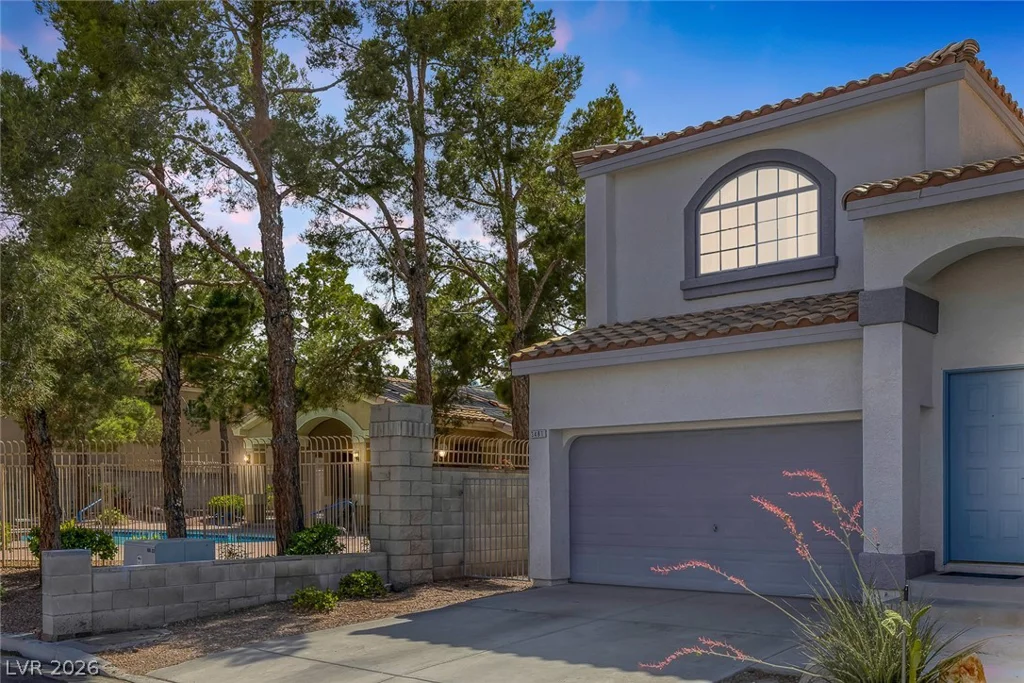 3481 Creek River, Las Vegas, NV 89129