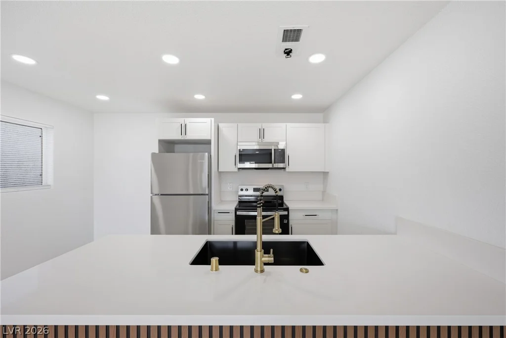 488 Albert, Las Vegas, NV 89119