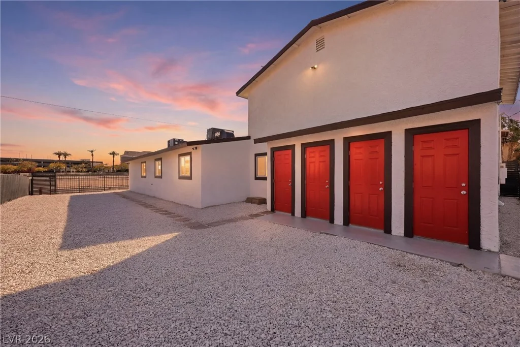 488 Albert, Las Vegas, NV 89119