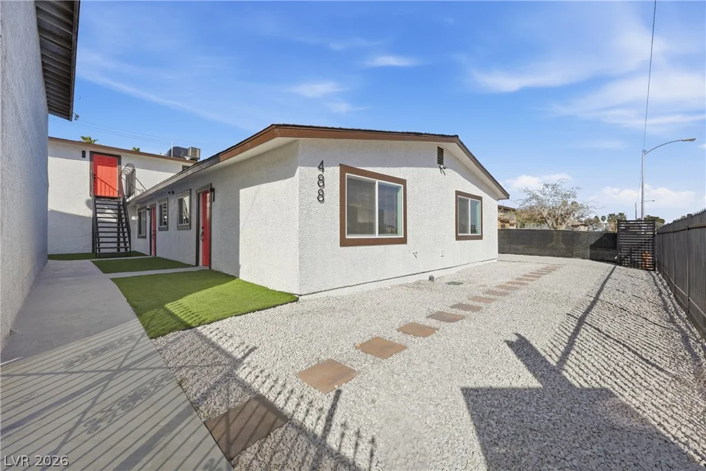 488 Albert, Las Vegas, NV 89119