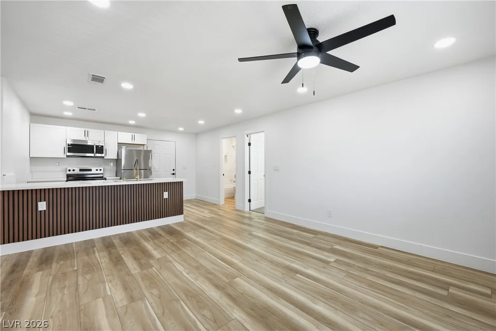 488 Albert, Las Vegas, NV 89119