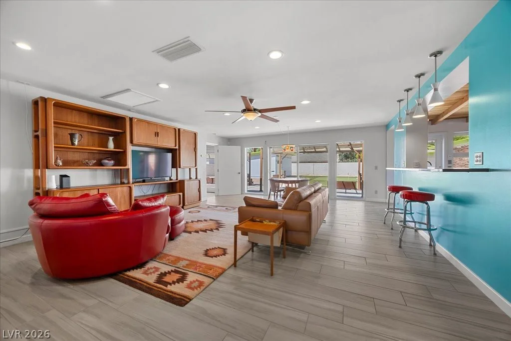 4016 Vegas, Las Vegas, NV 89108