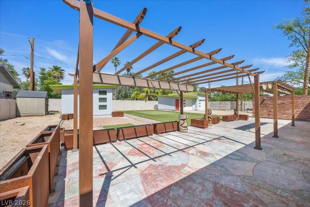 4016 Vegas, Las Vegas, NV 89108