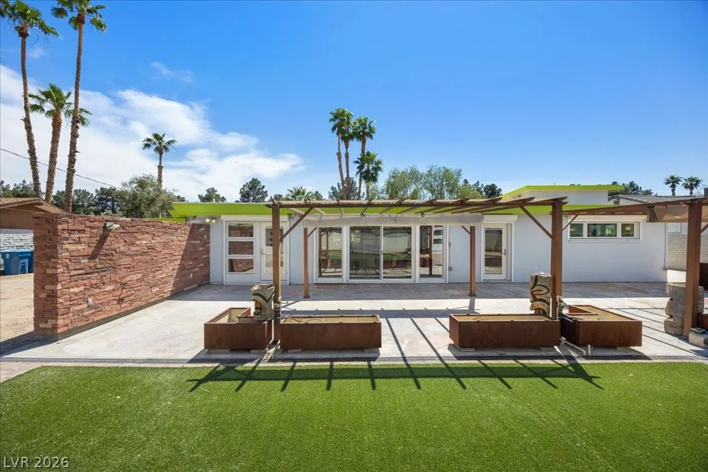 4016 Vegas, Las Vegas, NV 89108