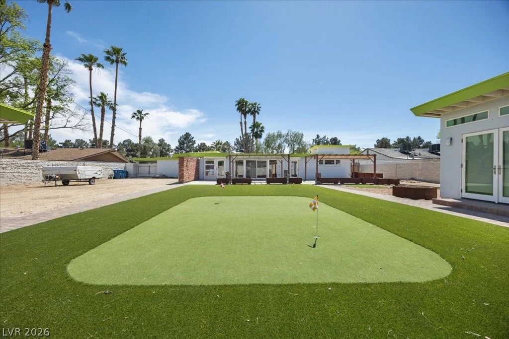 4016 Vegas, Las Vegas, NV 89108