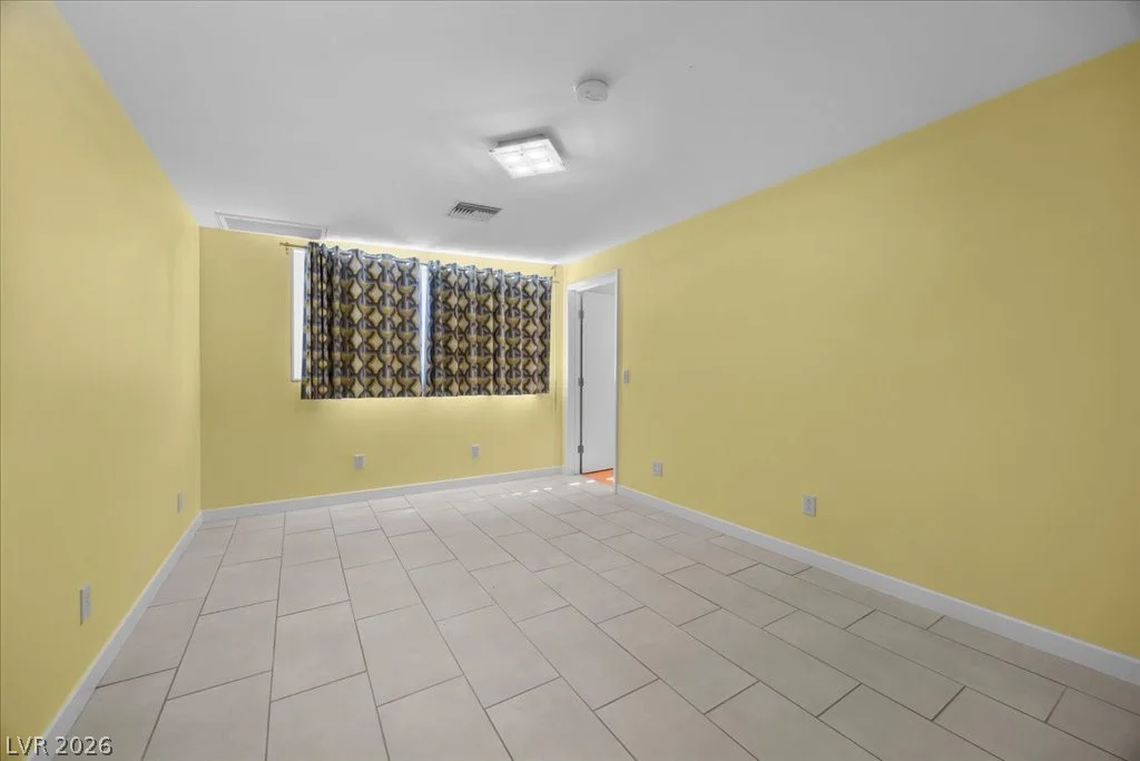 4016 Vegas, Las Vegas, NV 89108