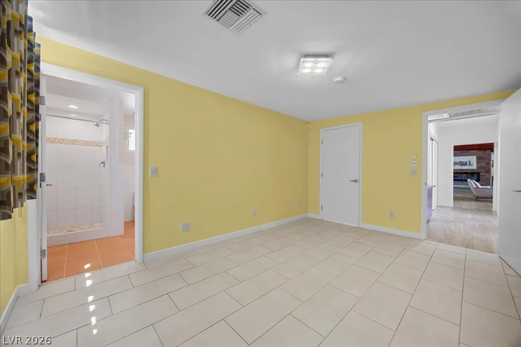 4016 Vegas, Las Vegas, NV 89108