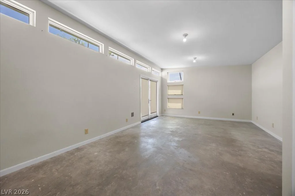4016 Vegas, Las Vegas, NV 89108
