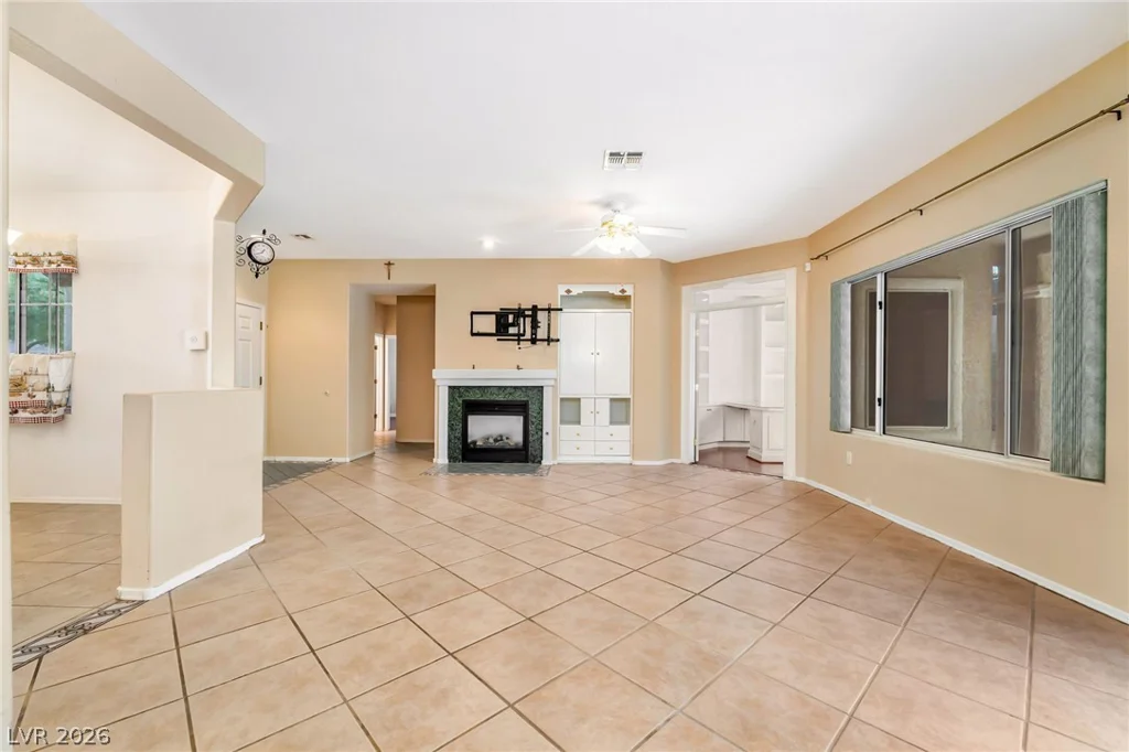 2539 Evansville, Henderson, NV 89052