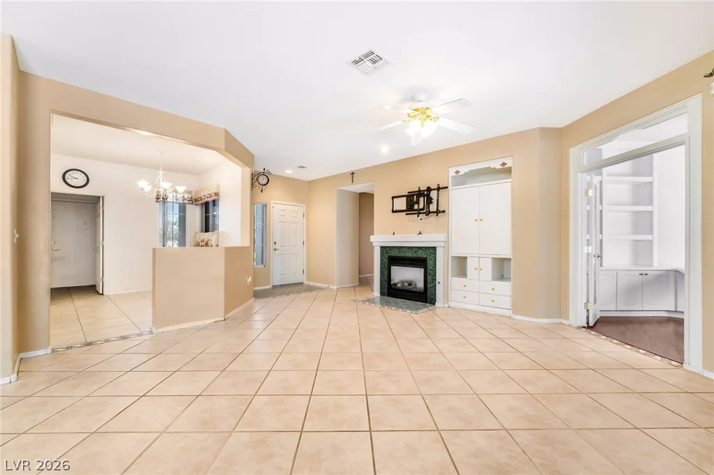 2539 Evansville, Henderson, NV 89052