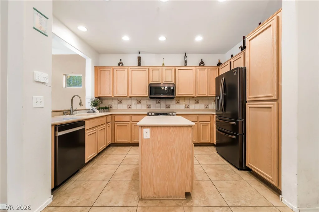 2539 Evansville, Henderson, NV 89052