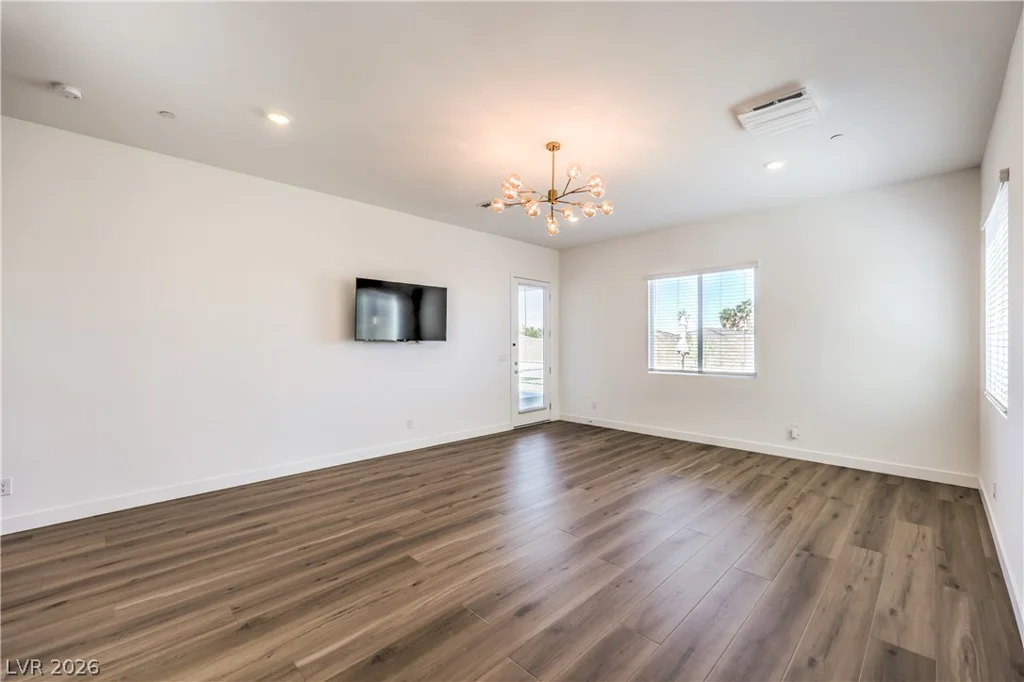 5242 Fisher Falls, Las Vegas, NV 89149