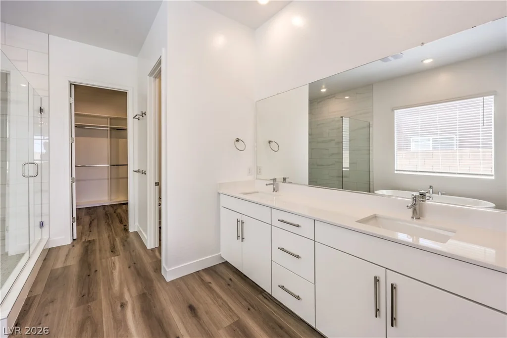 5242 Fisher Falls, Las Vegas, NV 89149