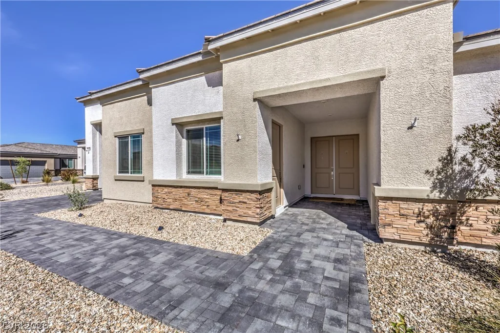 5242 Fisher Falls, Las Vegas, NV 89149