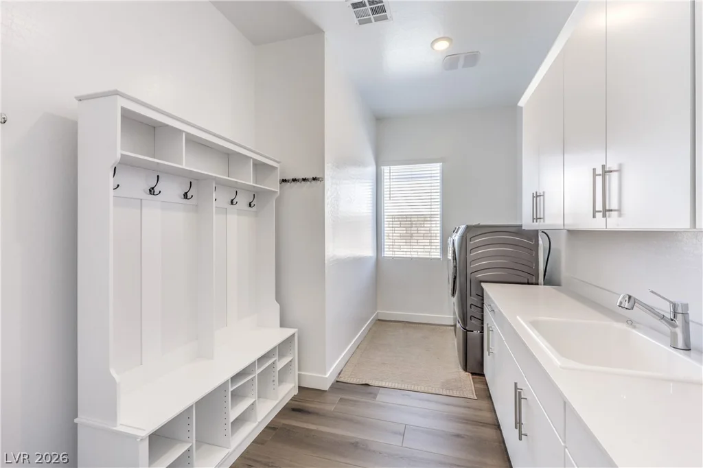 5242 Fisher Falls, Las Vegas, NV 89149