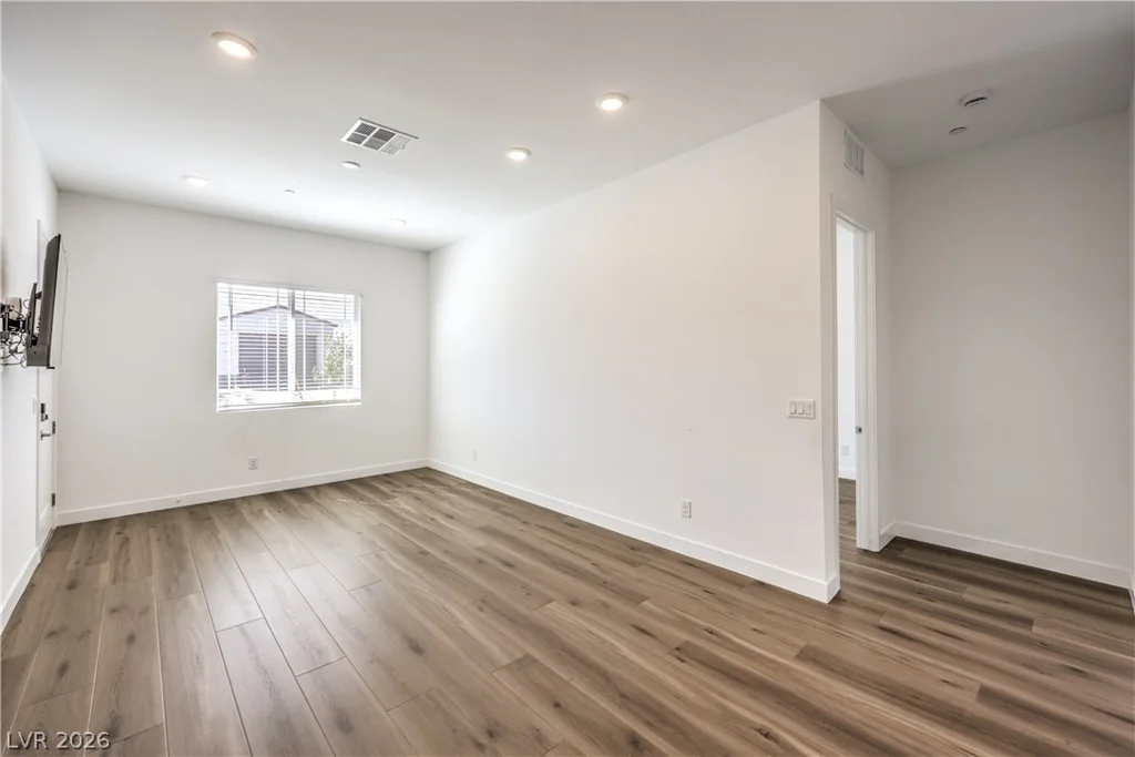 5242 Fisher Falls, Las Vegas, NV 89149