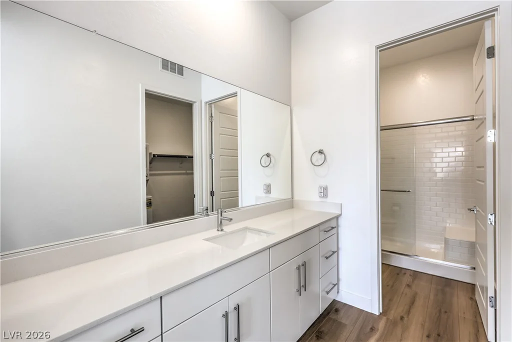 5242 Fisher Falls, Las Vegas, NV 89149