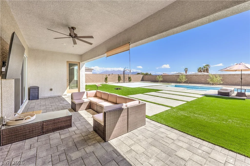5242 Fisher Falls, Las Vegas, NV 89149