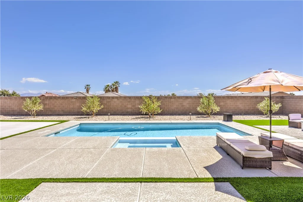 5242 Fisher Falls, Las Vegas, NV 89149