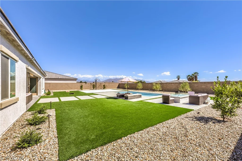 5242 Fisher Falls, Las Vegas, NV 89149