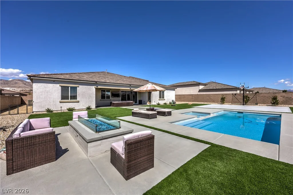 5242 Fisher Falls, Las Vegas, NV 89149